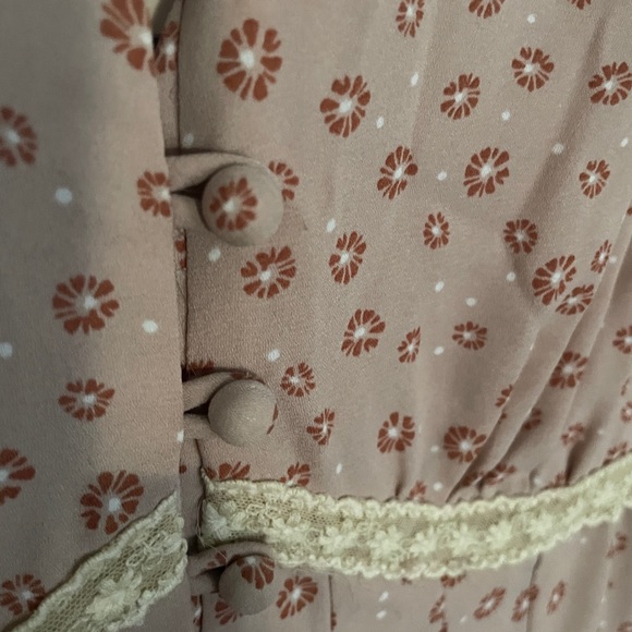 Beautiful cottagecore midi - Picture 2 of 7